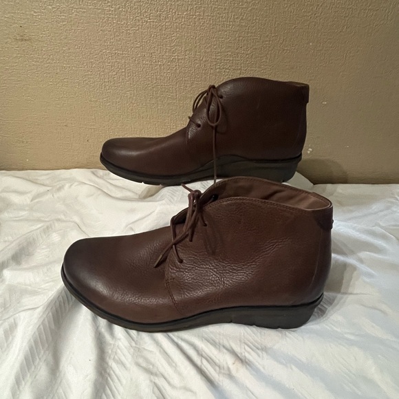 Dansko Joy Brown Ankle Boots - Picture 3 of 10
